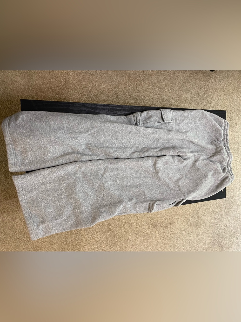 Women’s Gray Sweatpants with Pocket Detailing